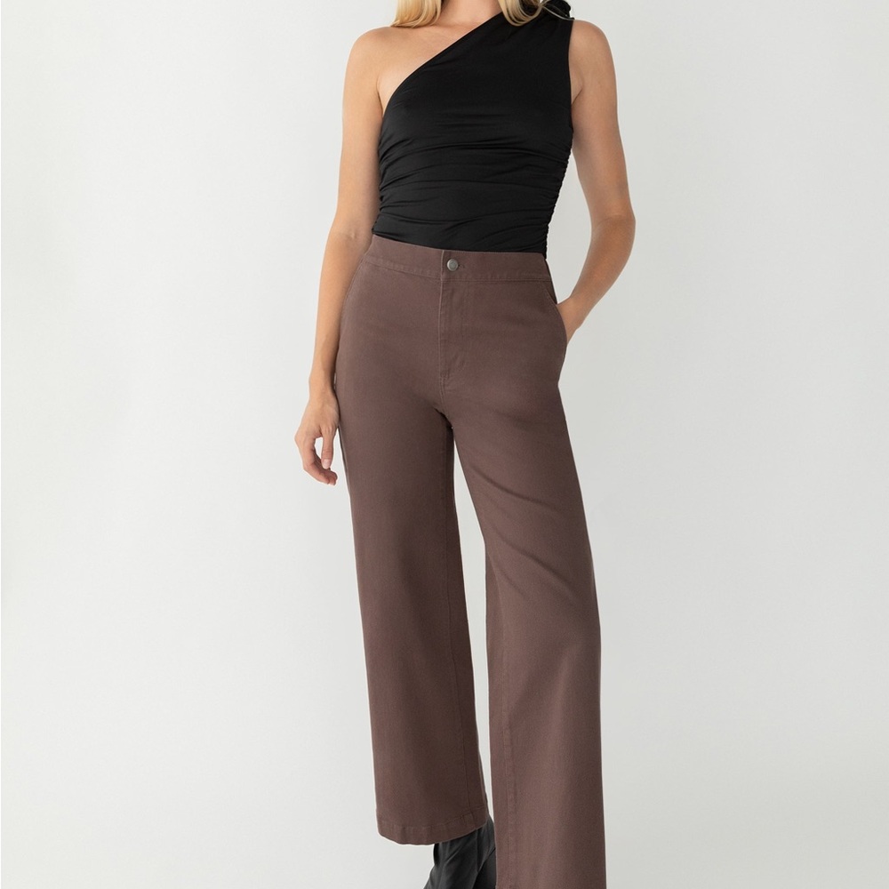 Oak and Fort Wide Leg High-Rise Women’s Pants in Brown